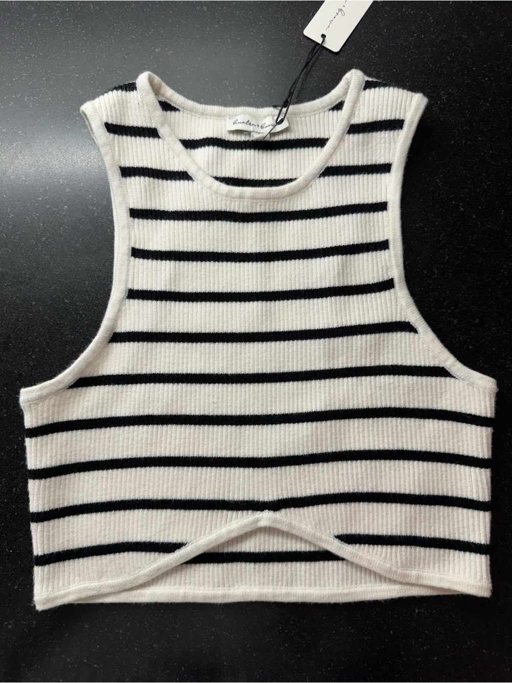Hunter & Brown striped ribbed crop top tank shirt colored cream & black M NWT